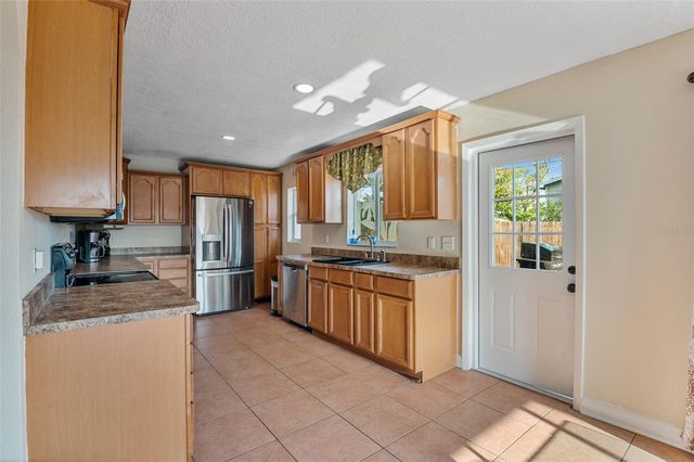 1106 CONNECTICUT ROAD, Tarpon Springs, FL 34689