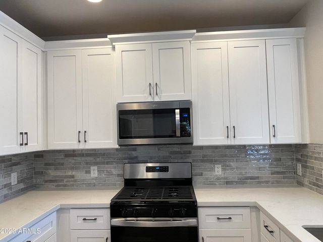 2557 W Brilliant Sky Drive, Phoenix, AZ 85085