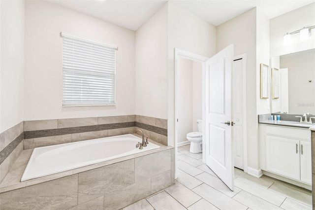 8844 CRUDEN BAY COURT, Davenport, FL 33896