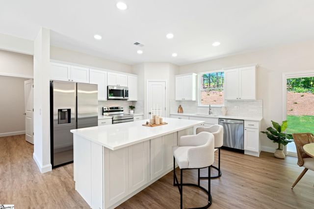 944 Tubbs Mountain Road, Travelers Rest, SC 29690