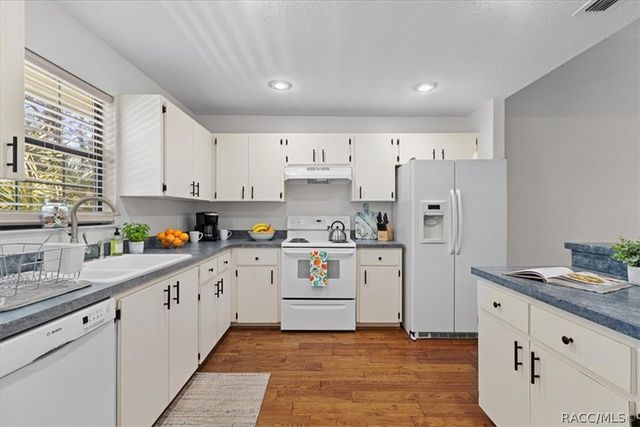 43 64th Street, Yankeetown, FL 34498