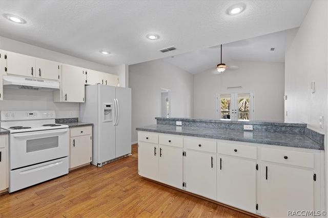 43 64th Street, Yankeetown, FL 34498