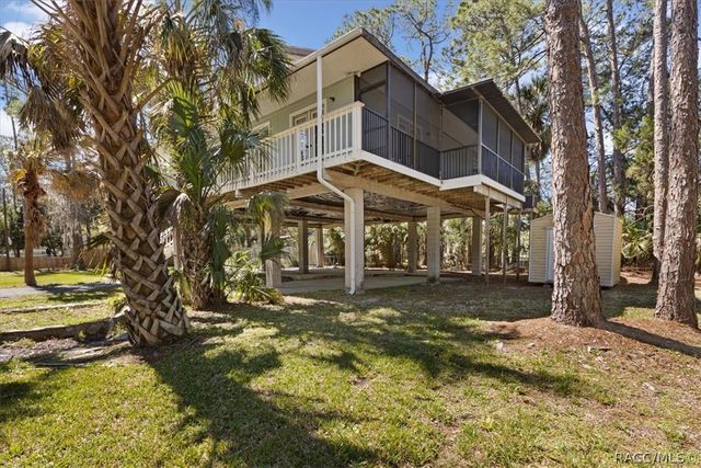 43 64th Street, Yankeetown, FL 34498