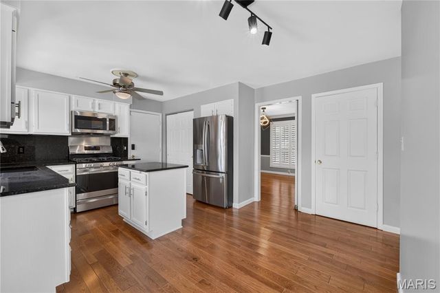 15534 Wendimill Drive, Chesterfield, MO 63017
