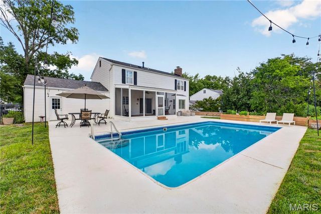 15534 Wendimill Drive, Chesterfield, MO 63017