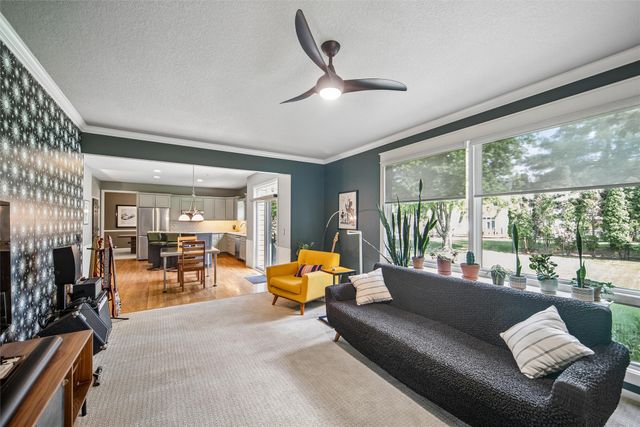 8110 Chambery Boulevard, Johnston, IA 50131