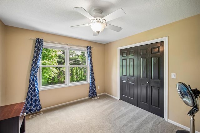 8110 Chambery Boulevard, Johnston, IA 50131