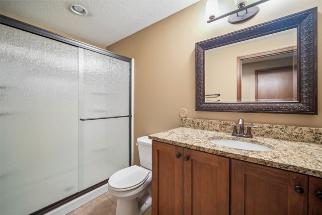 8110 Chambery Boulevard, Johnston, IA 50131