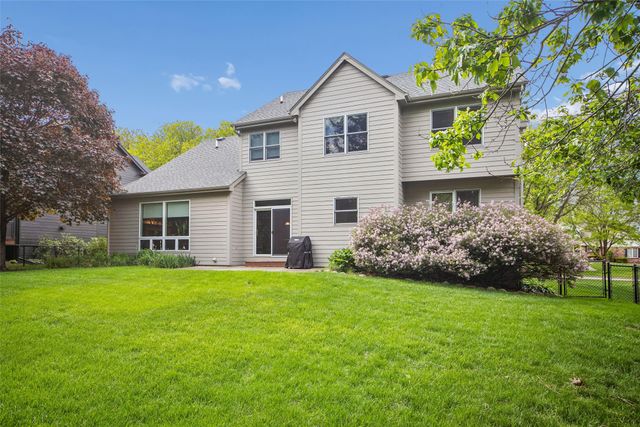 8110 Chambery Boulevard, Johnston, IA 50131