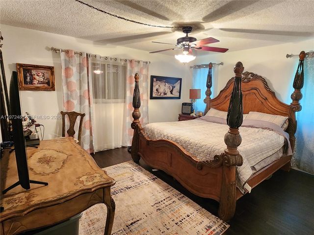 2623 Harding St, Hollywood, FL 33020