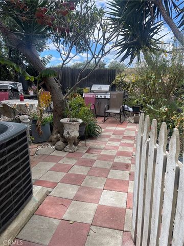 10001 Frontage Road 73, South Gate, CA 90280