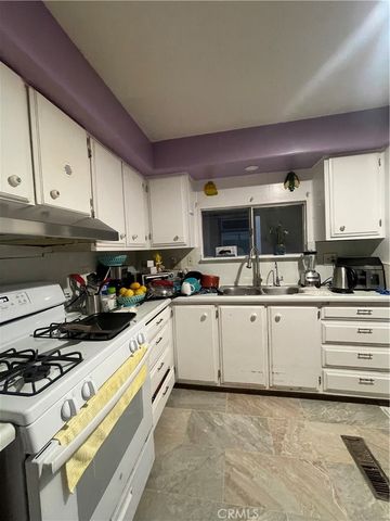 10001 Frontage Road 73, South Gate, CA 90280