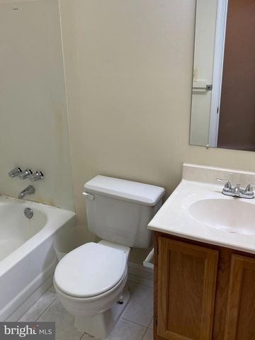 9006 PICKWICK VILLAGE TER, Silver Spring, MD 20901