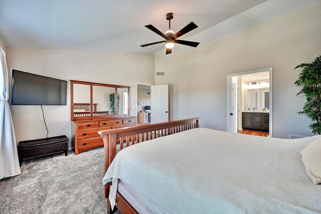 1579 Battery Circle, Hebron, KY 41048