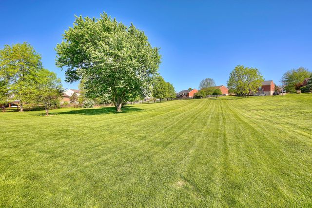 1579 Battery Circle, Hebron, KY 41048