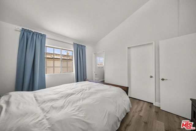 7658 Topanga Canyon Boulevard 113, Canoga Park, CA 91304