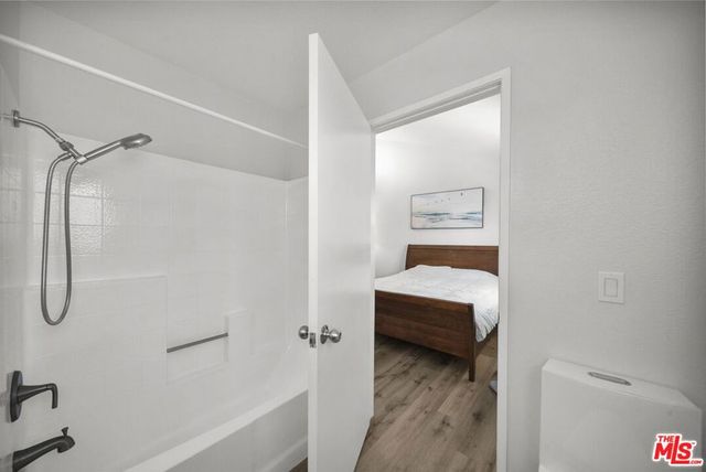7658 Topanga Canyon Boulevard 113, Canoga Park, CA 91304