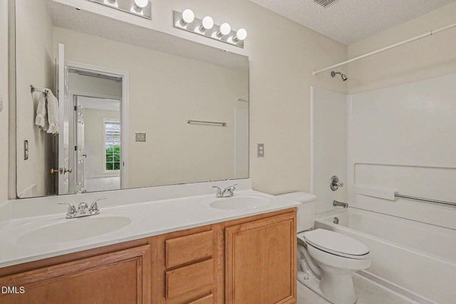 404 Ravenstone Drive, Cary, NC 27518