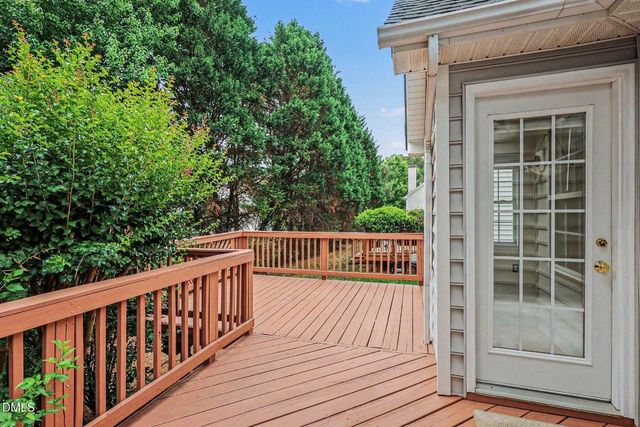 404 Ravenstone Drive, Cary, NC 27518
