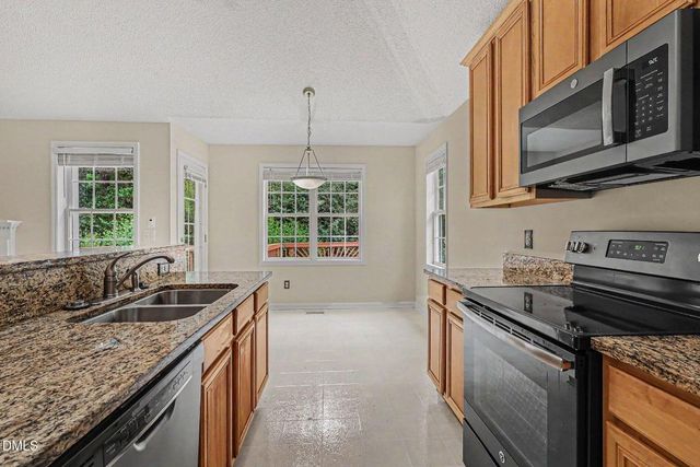 404 Ravenstone Drive, Cary, NC 27518