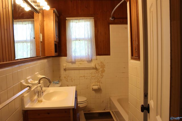 533 County Road 645, Hanceville, AL 35077