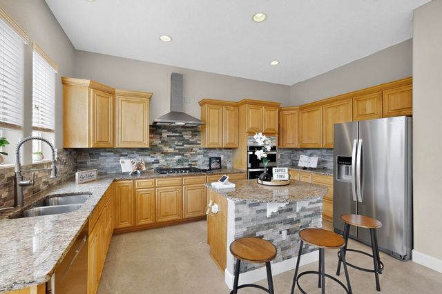 5916 S SANDIA Court NE, Rio Rancho, NM 87144