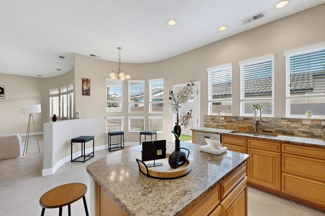 5916 S SANDIA Court NE, Rio Rancho, NM 87144