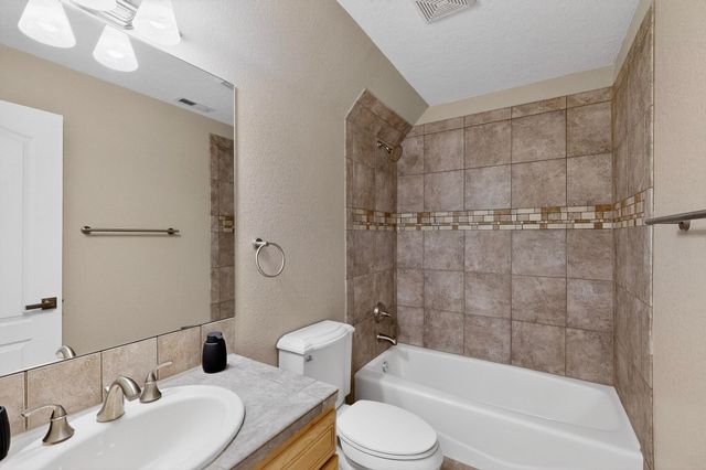 5916 S SANDIA Court NE, Rio Rancho, NM 87144