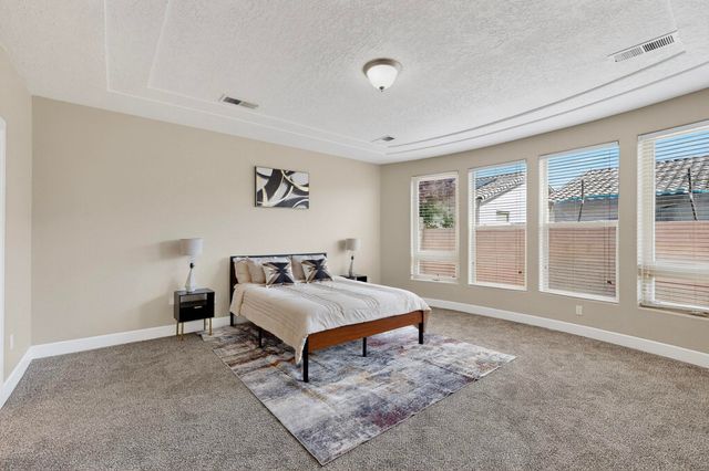 5916 S SANDIA Court NE, Rio Rancho, NM 87144