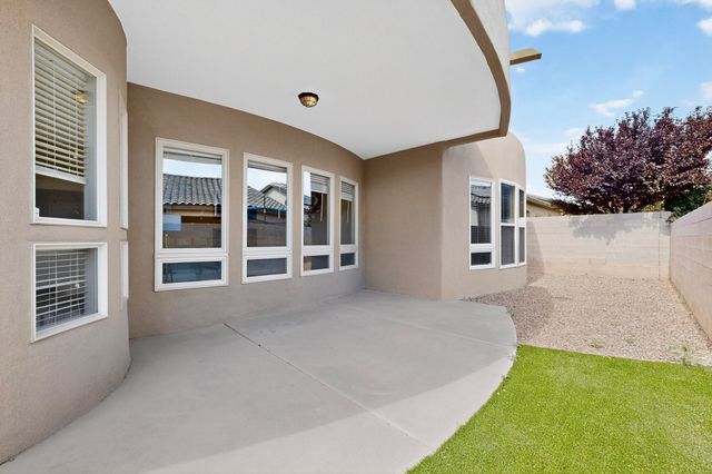 5916 S SANDIA Court NE, Rio Rancho, NM 87144