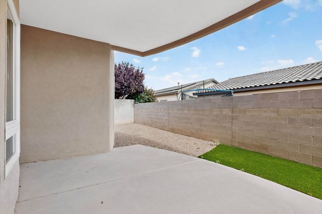 5916 S SANDIA Court NE, Rio Rancho, NM 87144