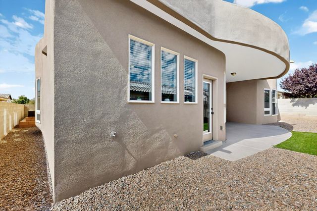 5916 S SANDIA Court NE, Rio Rancho, NM 87144