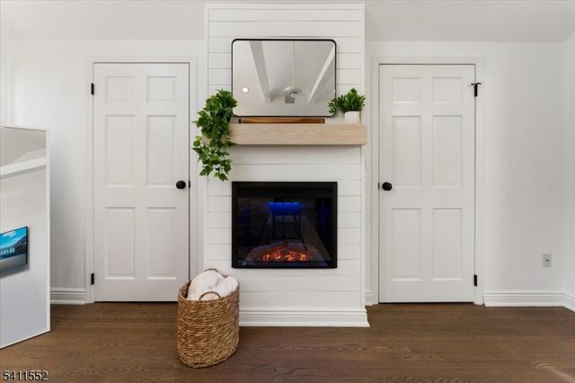 22 S Wickom Dr, Westfield Town, NJ 07090