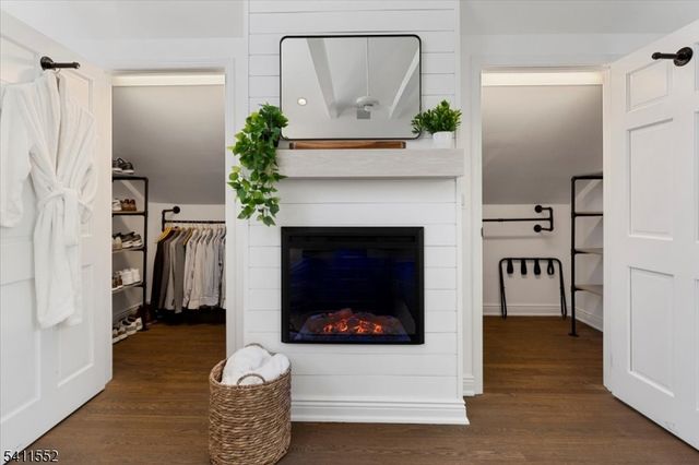 22 S Wickom Dr, Westfield Town, NJ 07090