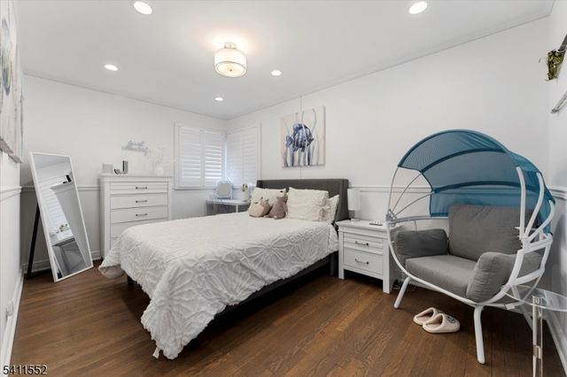 22 S Wickom Dr, Westfield Town, NJ 07090