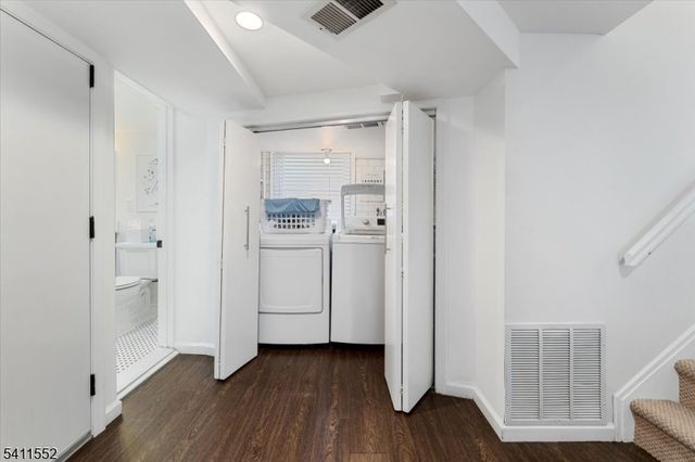 22 S Wickom Dr, Westfield Town, NJ 07090