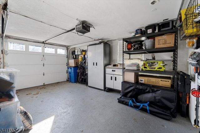 22 S Wickom Dr, Westfield Town, NJ 07090