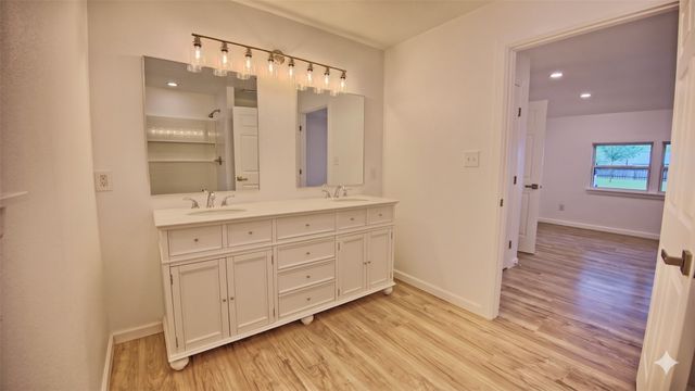 103 Phillips Street, St Jo, TX 76265