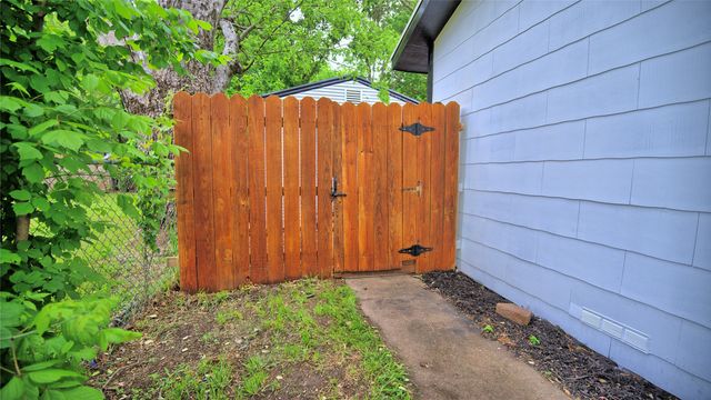 103 Phillips Street, St Jo, TX 76265