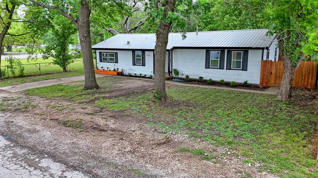 103 Phillips Street, St Jo, TX 76265