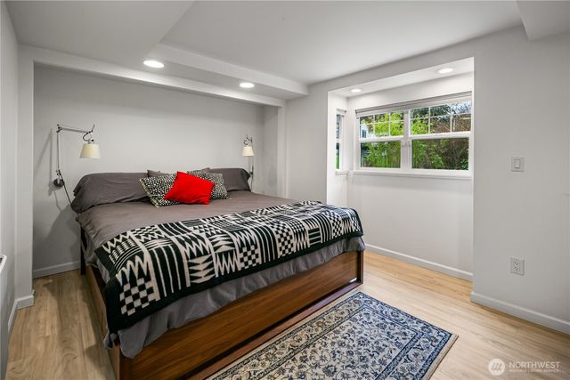 11009 Asta Lane SW, Vashon, WA 98070