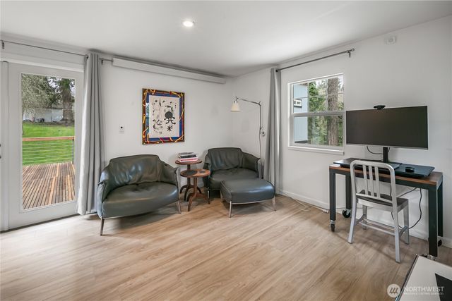 11009 Asta Lane SW, Vashon, WA 98070