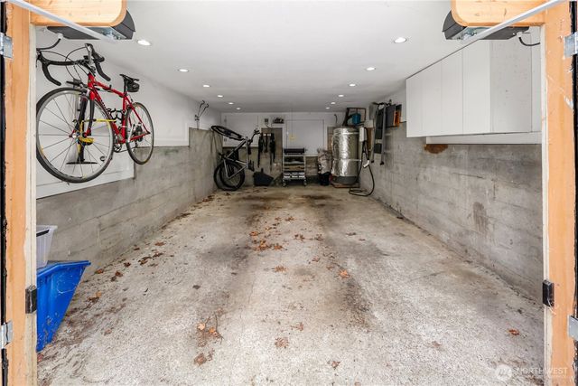 11009 Asta Lane SW, Vashon, WA 98070