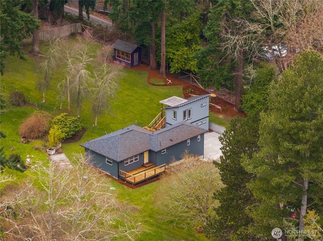 11009 Asta Lane SW, Vashon, WA 98070