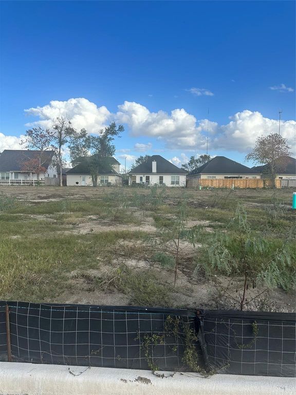 2407 Beverlywood Drive, Missouri City, TX 77489