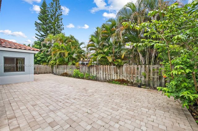 11293 Rhapsody Rd, Cooper City, FL 33026