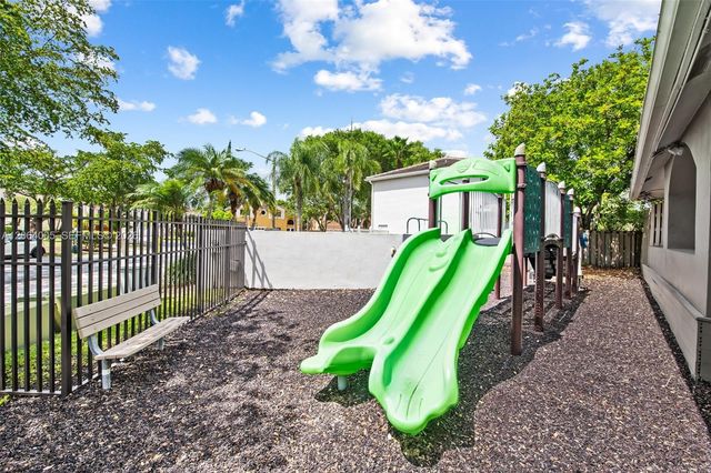 11293 Rhapsody Rd, Cooper City, FL 33026