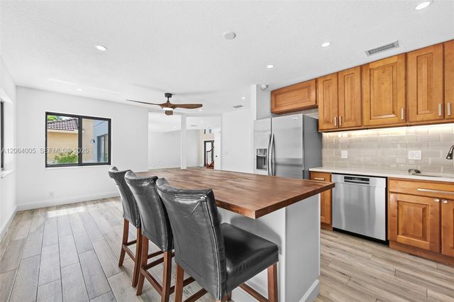 11293 Rhapsody Rd, Cooper City, FL 33026