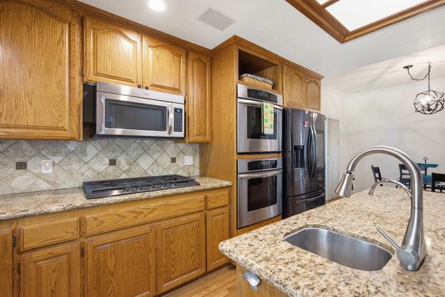 1080 Squirrel Creek Pl, Auburn, CA 95602