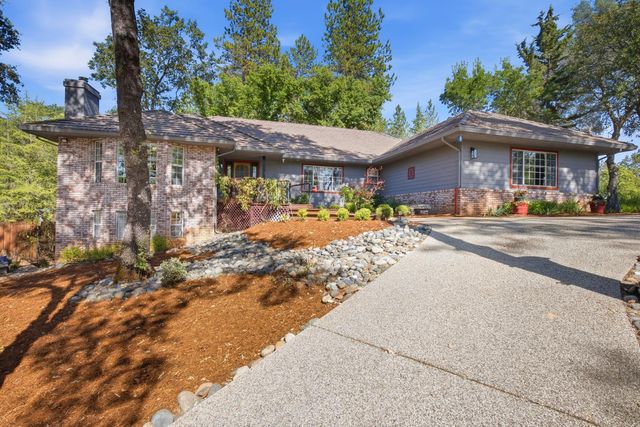 1080 Squirrel Creek Pl, Auburn, CA 95602